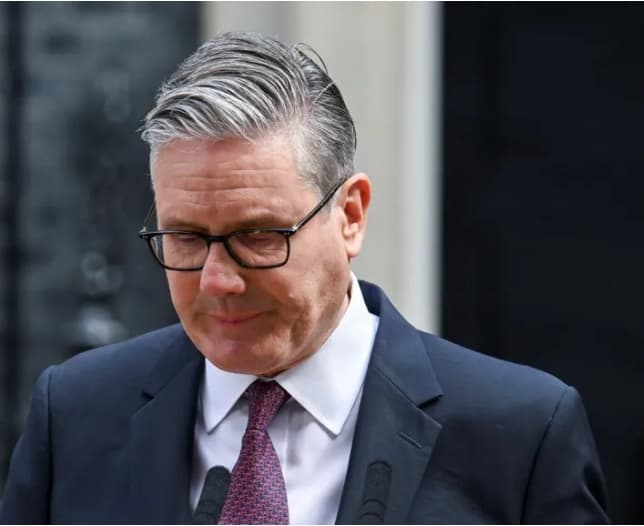 keir starmer announces resignation